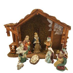 Large Nativity Christmas Holiday Set With 9 Figurines & Stable